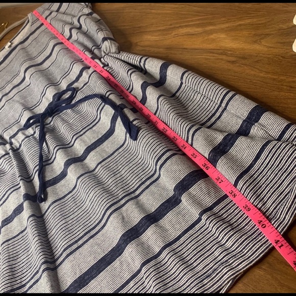 OLD NAVY SHORT SLEEVE NAVY/WHITE STRIPED DRESS WITH FRONT TIE SIZE L - Picture 4 of 5